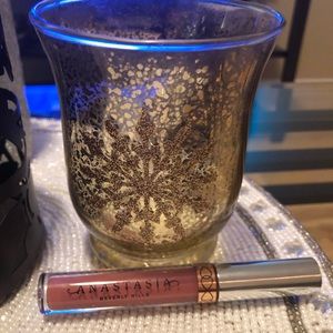 Anastasia Beverly Hills Liquid Lipstick Dusty Rose